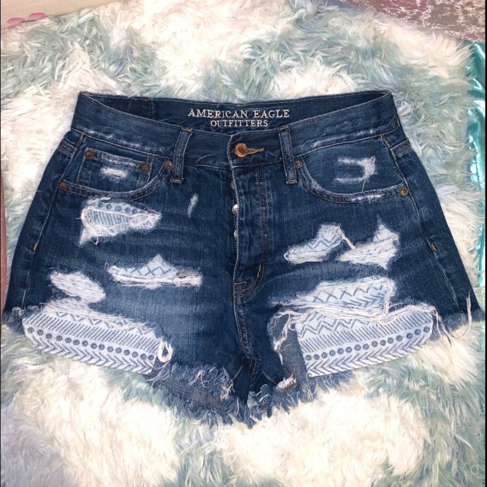 Vintage High Rise Festival•Distressed Denim Shorts